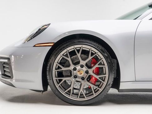 Used 2024 Porsche 911 Targa 4S w/ Premium Package image 56