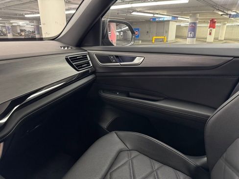 New 2026 Volkswagen Atlas Cross Sport SE image 31