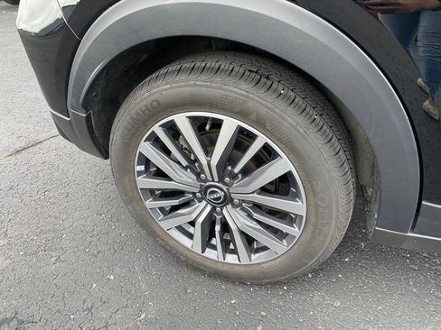 Used 2024 Nissan Kicks SR FWD image 3