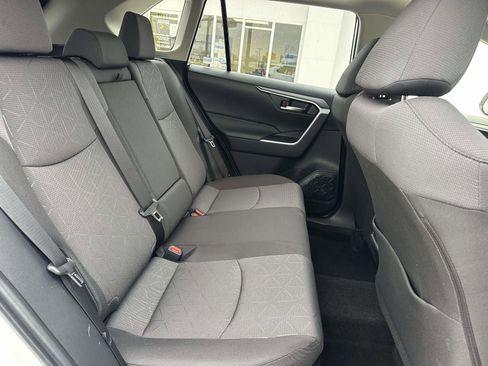 Used 2024 Toyota RAV4 XLE w/ Convenience Package image 10