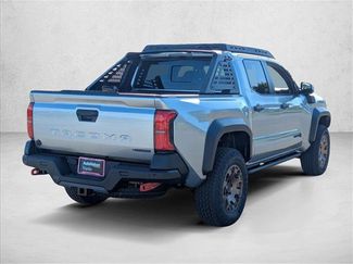 New 2026 Toyota Tacoma Trailhunter Hybrid video 2