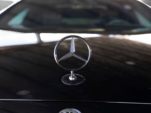 Used 2022 Mercedes-Benz S 580 4MATIC Sedan w/ AMG Line Package image 15