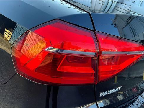 Used 2016 Volkswagen Passat 1.8T R-Line image 27