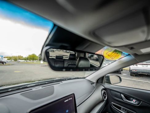 Used 2023 Hyundai Kona Limited image 19