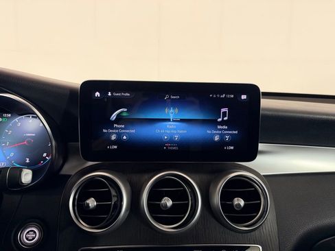 Used 2022 Mercedes-Benz GLC 300 image 17