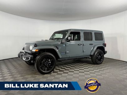 Used 2025 Jeep Wrangler Unlimited Sahara w/ Safety Group