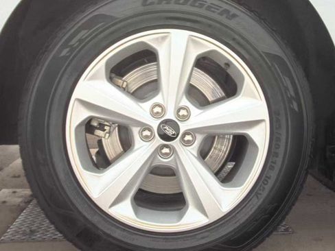 Used 2023 Ford Edge SE image 13