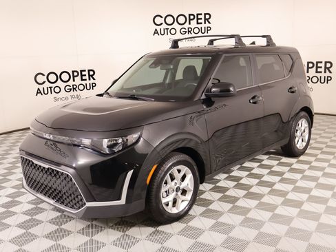 Used 2023 Kia Soul LX w/ LX Technology Package FWD image 9