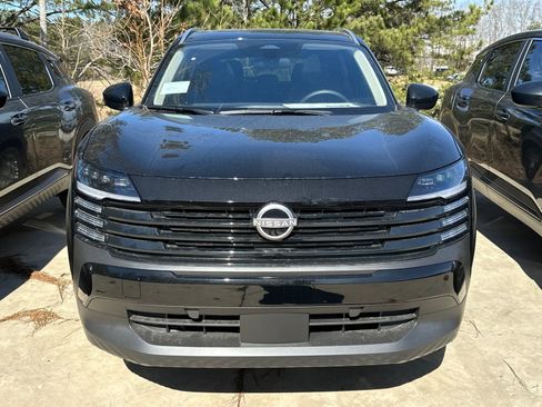 New 2026 Nissan Kicks SV w/ SV Premium Package image 2