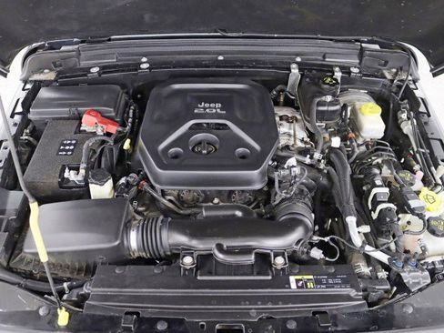 Used 2019 Jeep Wrangler Unlimited Sport S image 37