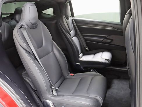 Used 2023 Tesla Model X Plaid image 30
