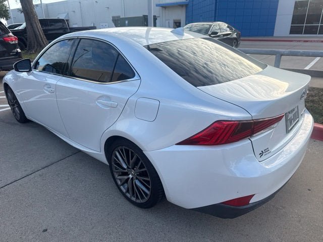 Used 2017 Lexus IS 200t RWD image 6