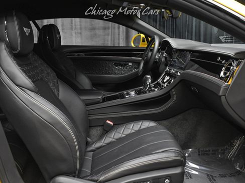 Used 2020 Bentley Continental GT V8 image 24