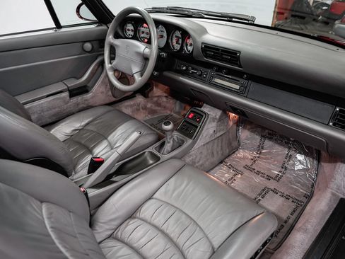 Used 1997 Porsche 911 Carrera RWD image 29
