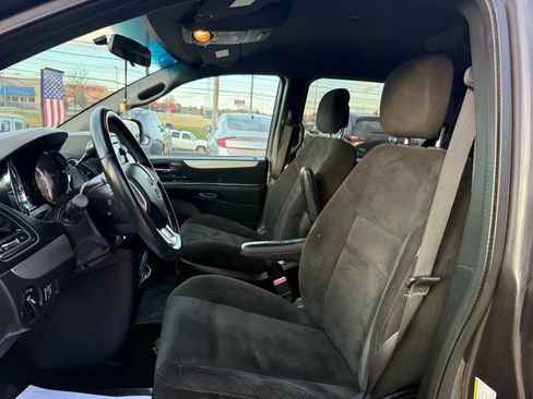 Used 2015 Dodge Grand Caravan SE w/ Quick Order Package 29E SE image 19
