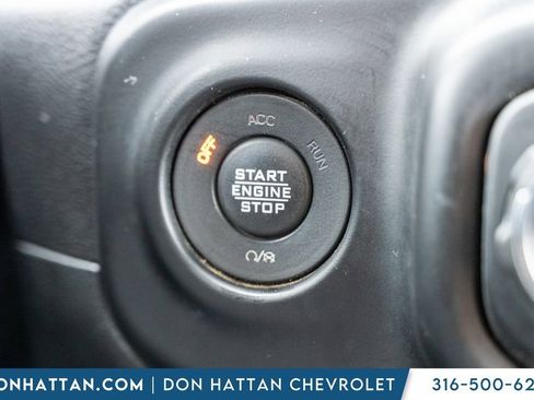 Used 2021 Jeep Gladiator Mojave w/ Cold Weather Group AWD/4WD image 14