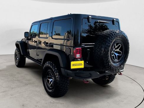 Used 2017 Jeep Wrangler Unlimited Rubicon AWD/4WD image 3