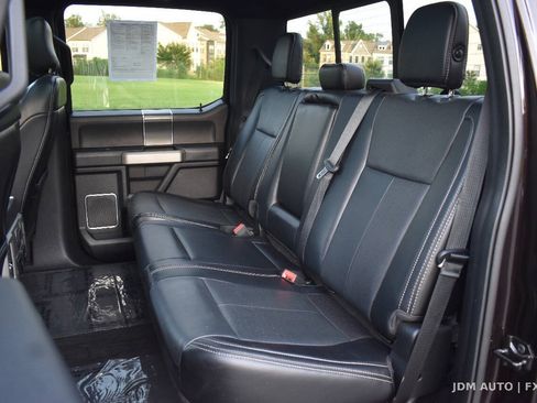 Used 2018 Ford F150 Lariat w/ Equipment Group 502A Luxury AWD/4WD image 14
