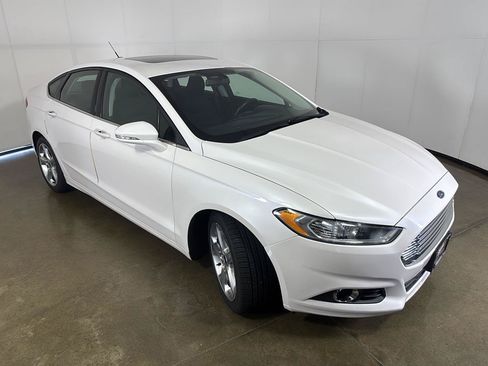 Used 2015 Ford Fusion SE FWD image 7