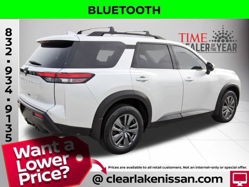 Used 2023 Nissan Pathfinder SV w/ SV Premium Package image 7