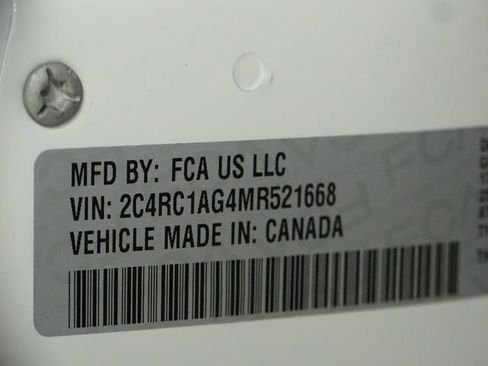 Used 2021 Chrysler Voyager L FWD image 19