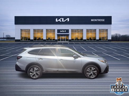 Used 2022 Subaru Outback Limited XT w/ Popular Package #2 AWD/4WD image 4