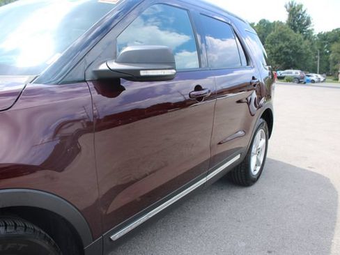 Used 2019 Ford Explorer XLT w/ Equipment Group 202A FWD image 43