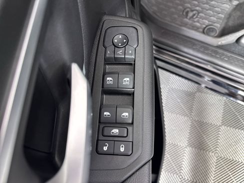 Used 2025 RAM 1500 Big Horn image 21