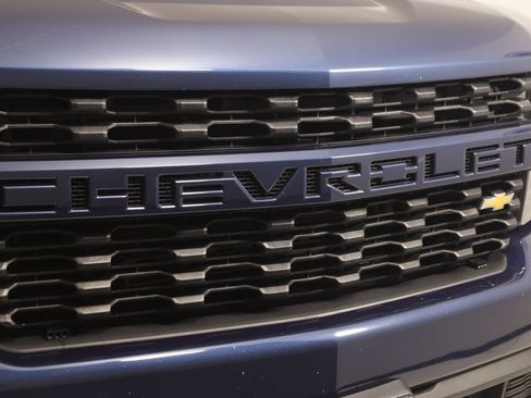 Used 2021 Chevrolet Silverado 1500 Custom AWD/4WD image 14