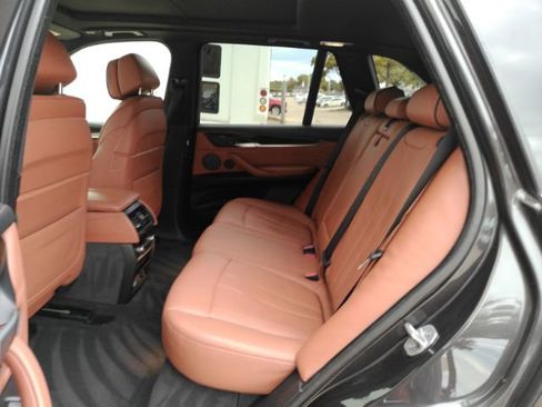 Used 2017 BMW X5 xDrive40e image 17