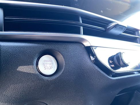 New 2026 Kia Sorento LX FWD image 17