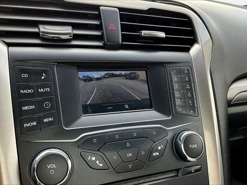 Used 2017 Ford Fusion S image 30