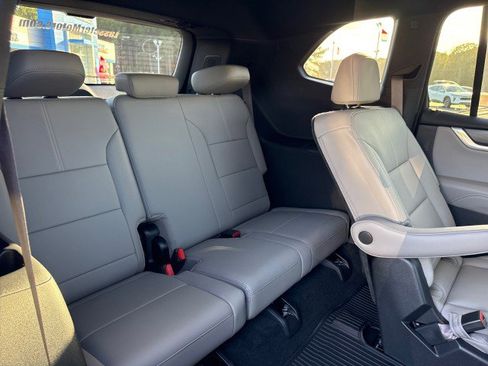 New 2026 GMC Acadia Elevation w/ Elevation Premium Package image 16