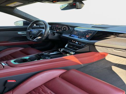 Used 2023 Audi RS e-tron GT w/ Ceramic Brake Package image 7