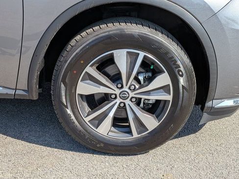 Used 2024 Nissan Murano SV image 11