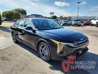 New 2025 Kia K4 LXS