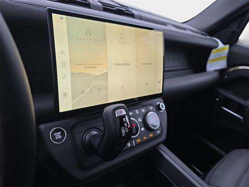 New 2026 Land Rover Defender 110 S image 21