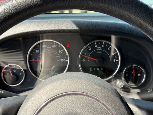 Used 2014 Jeep Wrangler Unlimited Sport AWD/4WD image 17