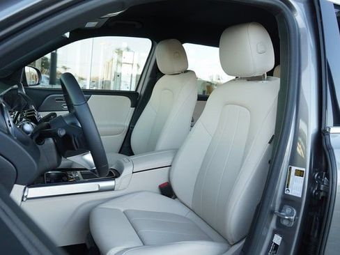 Used 2026 Mercedes-Benz GLB 250 image 21