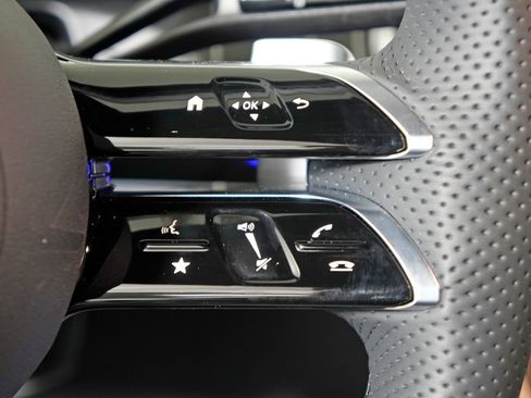 New 2026 Mercedes-Benz CLE 300 4MATIC Coupe image 17