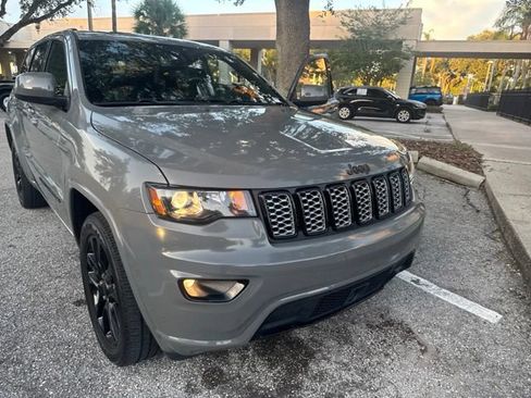 Used 2021 Jeep Grand Cherokee Laredo X AWD/4WD image 13