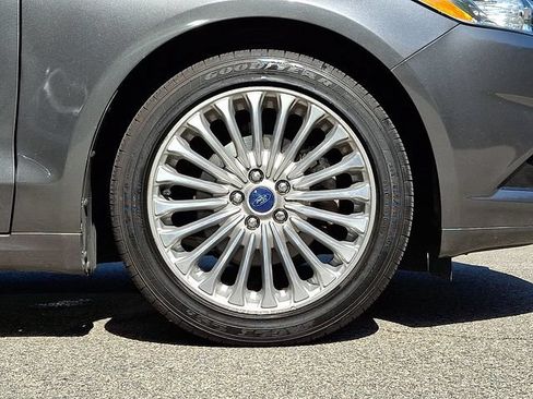 Used 2016 Ford Fusion Titanium AWD/4WD image 8