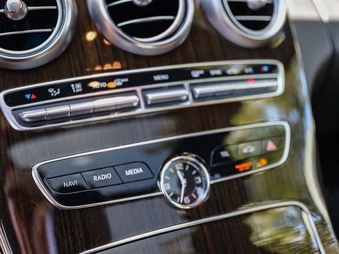 Used 2019 Mercedes-Benz C 300 Sedan image 33