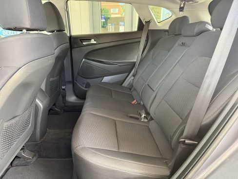 Used 2021 Hyundai Tucson SE FWD image 11