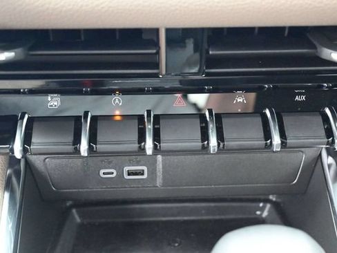 Used 2025 GMC Canyon Denali w/ LPO, Denali Black Edition AWD/4WD image 24