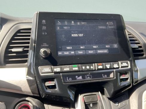 Used 2018 Honda Odyssey EX-L image 25