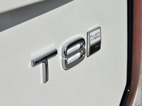 New 2026 Volvo XC90 T8 Plus w/ Protection Package Premier AWD/4WD image 34
