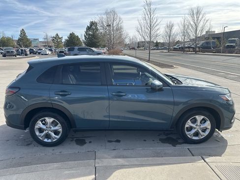 Used 2025 Honda HR-V LX image 6