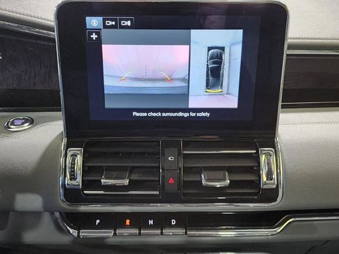 Used 2019 Lincoln Navigator L Reserve AWD/4WD image 18