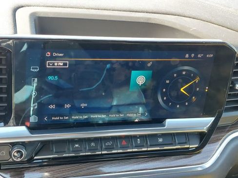 Used 2023 Chevrolet Silverado 1500 LT image 41